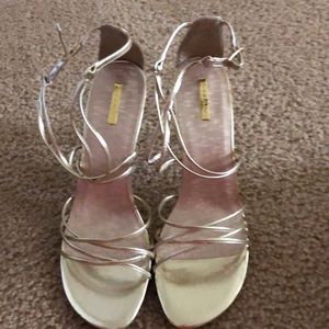 New Michael Antonio,gold high heels